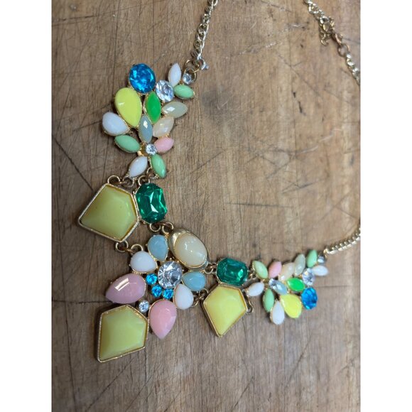 Betsey Johnson Multi Shaped Crystal Flower Garden Gold Necklace - Picture 4 of 8